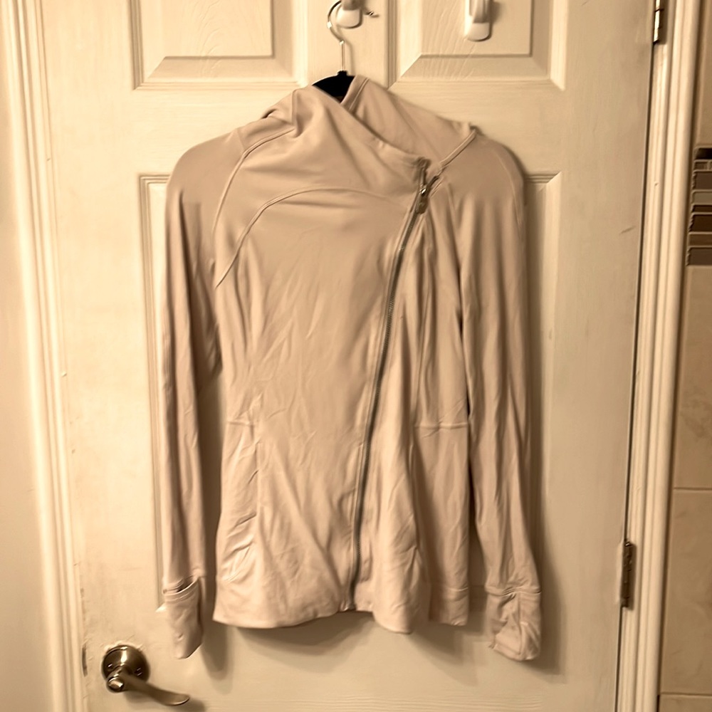Lululemon zip up size 6